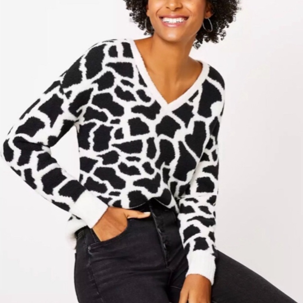 NEW Ann Taylor LOFT giraffe print sweater